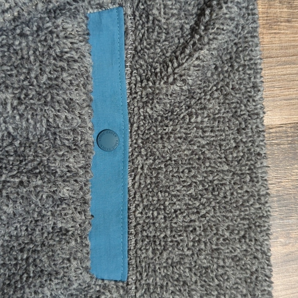 Eddie Bauer Deep Pile 1/2 zip pullover shag fleece/sherpa Size Large in Gray - Picture 2 of 8